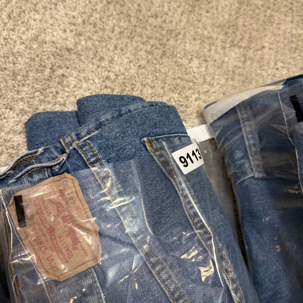 Levis 550 Relaxed Fit Jeans Mens 44x30 Medium Wash Blue Tapered Leg Denim 00550